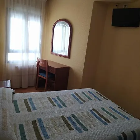 Guzman El Bueno By Gaiarooms León