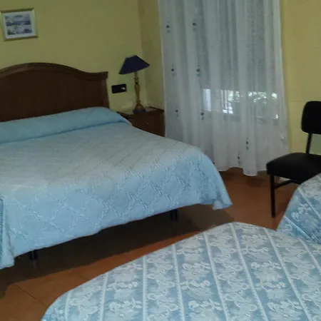 Πανσιόν Guzman El Bueno By Gaiarooms *