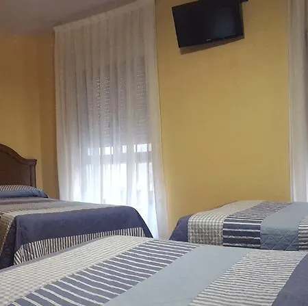 Πανσιόν Guzman El Bueno By Gaiarooms