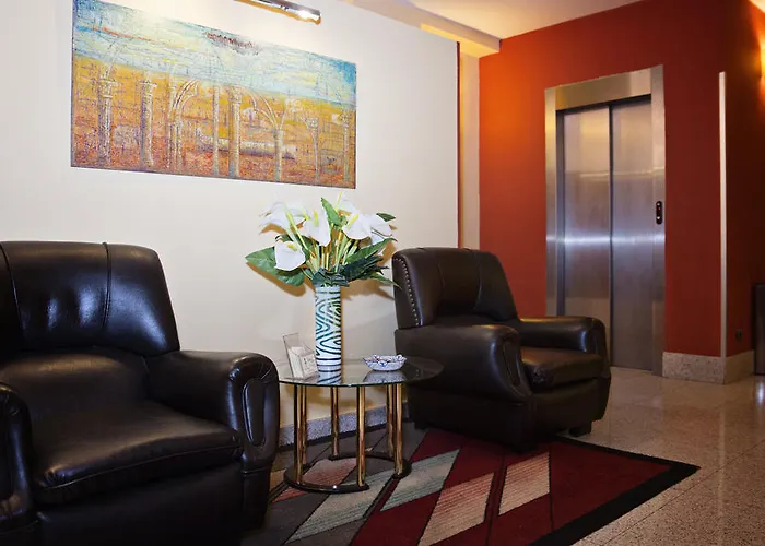 Guzman El Bueno By Gaiarooms *